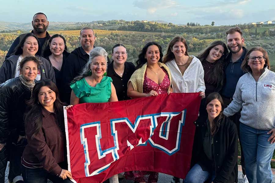 LMU Alumni on an Alumni Alternative Break in Italy