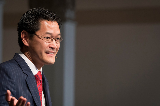 Provost Thomas Poon delivers Convocation Address.