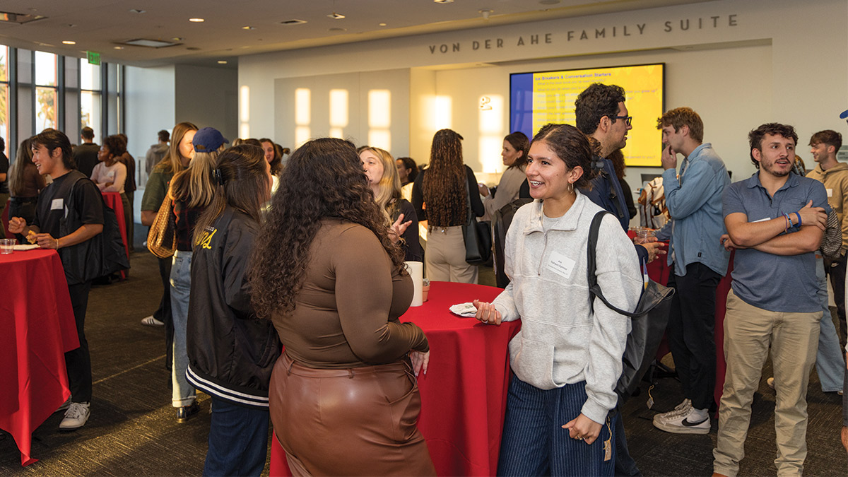LMU Students speak at a mentorship event